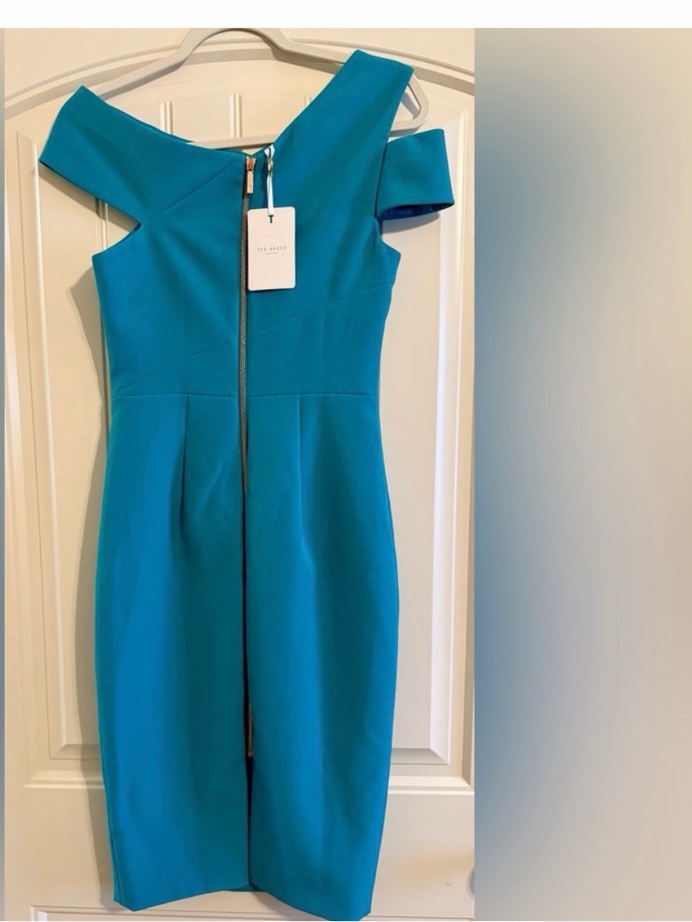 Ted Baker London Yandal Turquoise Asymmetrical Body Con Dress NWT’s Size 4 - Picture 3 of 5